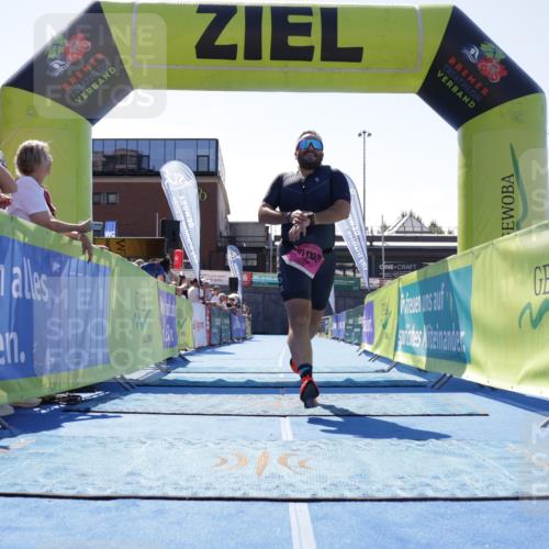 09.08.2026 - GEWOBA Citytriathlon Bremen Yannick Fuchs http://msf.ph/oto/9945307 09.08.2026 14:23:06 Ziel 1003, 1003 meine-sportfotos.de