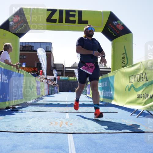 09.08.2026 - GEWOBA Citytriathlon Bremen Yannick Fuchs http://msf.ph/oto/9945311 09.08.2026 14:23:07 Ziel 1003, 1003 meine-sportfotos.de