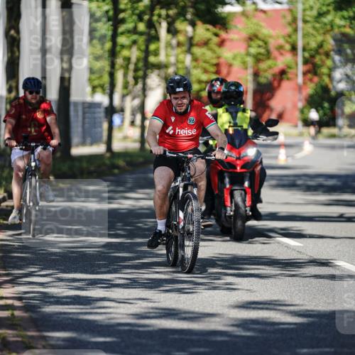 09.08.2026 - GEWOBA Citytriathlon Bremen Michael Burmester http://msf.ph/oto/9945334 09.08.2026 10:40:19 Radfahren 5, 77, 101, 115, 159, 165, 203, 485 meine-sportfotos.de