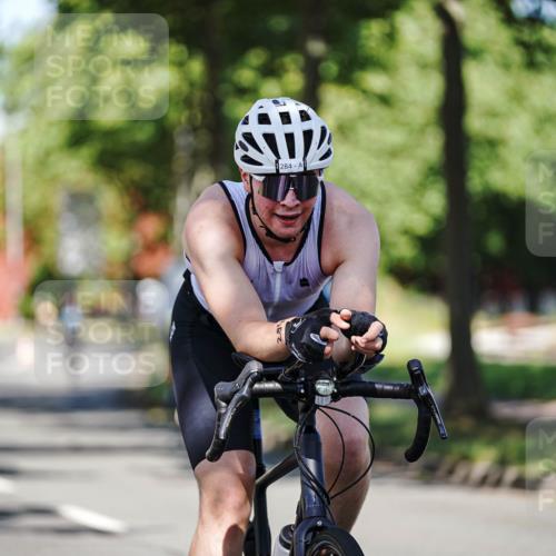 09.08.2026 - GEWOBA Citytriathlon Bremen Michael Burmester http://msf.ph/oto/9945381 09.08.2026 10:40:50 Radfahren 91, 284, 348, 416 meine-sportfotos.de