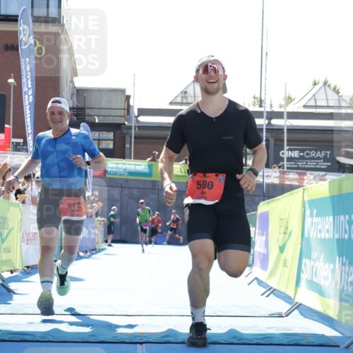 09.08.2026 - GEWOBA Citytriathlon Bremen Yannick Fuchs http://msf.ph/oto/9945420 09.08.2026 14:24:19 Ziel 590, 652, 814 meine-sportfotos.de