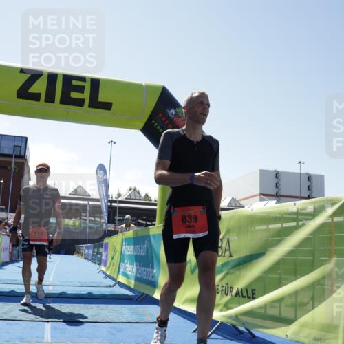 09.08.2026 - GEWOBA Citytriathlon Bremen Yannick Fuchs http://msf.ph/oto/9945500 09.08.2026 14:24:41 Ziel 839, 872, 954 meine-sportfotos.de
