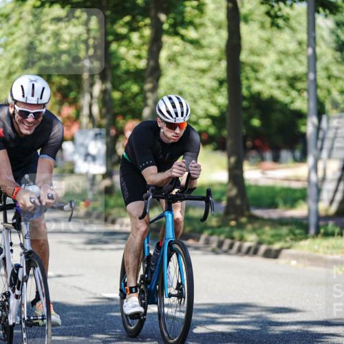 09.08.2026 - GEWOBA Citytriathlon Bremen Michael Burmester http://msf.ph/oto/9945518 09.08.2026 10:42:28 Radfahren 286, 297, 322, 422, 475 meine-sportfotos.de