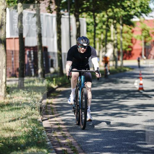 09.08.2026 - GEWOBA Citytriathlon Bremen Michael Burmester http://msf.ph/oto/9945527 09.08.2026 10:42:35 Radfahren 199, 297, 322, 422 meine-sportfotos.de
