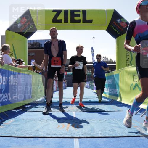 09.08.2026 - GEWOBA Citytriathlon Bremen Yannick Fuchs http://msf.ph/oto/9945543 09.08.2026 14:25:09 Ziel 812, 989, 1157 meine-sportfotos.de