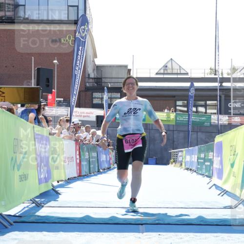 09.08.2026 - GEWOBA Citytriathlon Bremen Yannick Fuchs http://msf.ph/oto/9945559 09.08.2026 14:25:31 Ziel 1017, 1017 meine-sportfotos.de