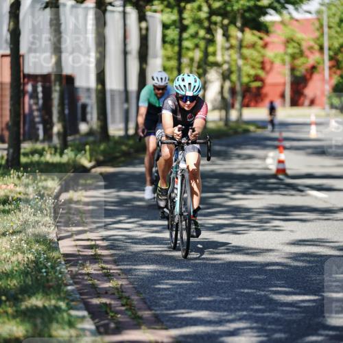 09.08.2026 - GEWOBA Citytriathlon Bremen Michael Burmester http://msf.ph/oto/9945575 09.08.2026 10:43:04 Radfahren 318, 323, 389, 393, 427 meine-sportfotos.de