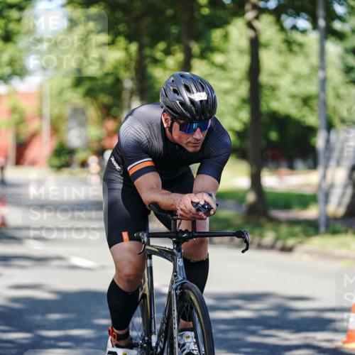 09.08.2026 - GEWOBA Citytriathlon Bremen Michael Burmester http://msf.ph/oto/9945619 09.08.2026 10:43:27 Radfahren 290, 315, 319, 375, 463 meine-sportfotos.de