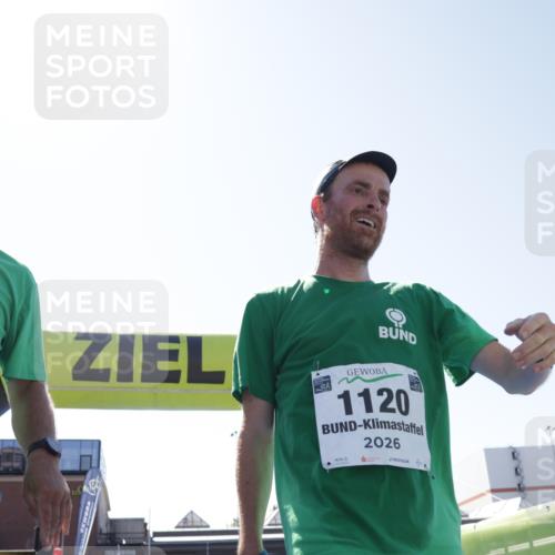09.08.2026 - GEWOBA Citytriathlon Bremen Yannick Fuchs http://msf.ph/oto/9945627 09.08.2026 14:26:33 Ziel 592, 1120 meine-sportfotos.de