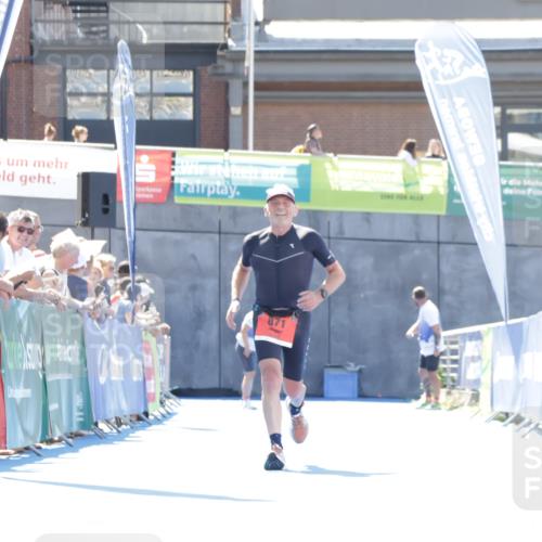 09.08.2026 - GEWOBA Citytriathlon Bremen Yannick Fuchs http://msf.ph/oto/9945631 09.08.2026 14:26:41 Ziel 871 meine-sportfotos.de