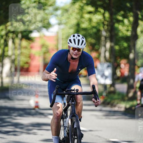09.08.2026 - GEWOBA Citytriathlon Bremen Michael Burmester http://msf.ph/oto/9945648 09.08.2026 10:43:51 Radfahren 296, 336, 402 meine-sportfotos.de