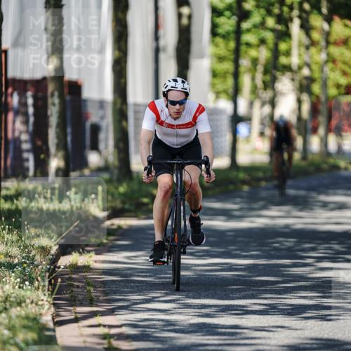 09.08.2026 - GEWOBA Citytriathlon Bremen Michael Burmester http://msf.ph/oto/9945695 09.08.2026 10:44:34 Radfahren 345, 523 meine-sportfotos.de