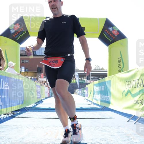 09.08.2026 - GEWOBA Citytriathlon Bremen Yannick Fuchs http://msf.ph/oto/9945702 09.08.2026 14:27:31 Ziel 798, 864 meine-sportfotos.de