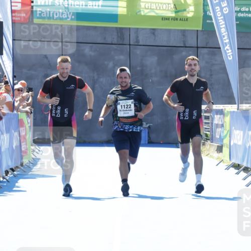 09.08.2026 - GEWOBA Citytriathlon Bremen Yannick Fuchs http://msf.ph/oto/9945737 09.08.2026 14:28:17 Ziel 1122 meine-sportfotos.de