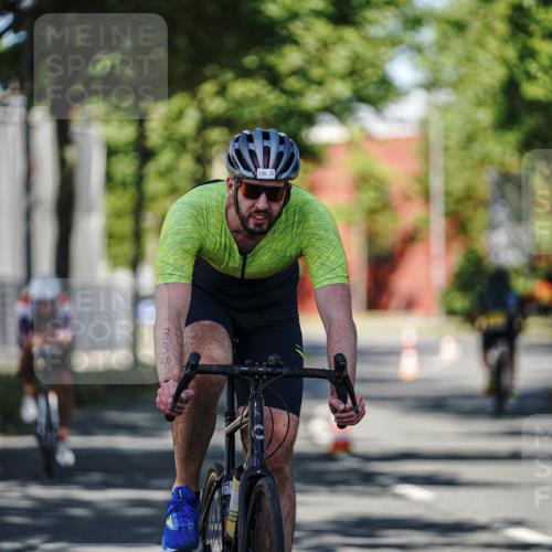 09.08.2026 - GEWOBA Citytriathlon Bremen Michael Burmester http://msf.ph/oto/9945788 09.08.2026 10:45:54 Radfahren 339, 400, 465, 478, 528 meine-sportfotos.de