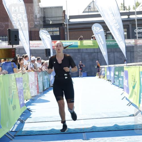 09.08.2026 - GEWOBA Citytriathlon Bremen Yannick Fuchs http://msf.ph/oto/9945802 09.08.2026 14:29:14 Ziel 945 meine-sportfotos.de
