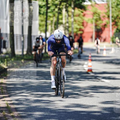 09.08.2026 - GEWOBA Citytriathlon Bremen Michael Burmester http://msf.ph/oto/9945814 09.08.2026 10:46:14 Radfahren 325, 328, 332, 343, 364, 366, 379, 407, 408, 502 meine-sportfotos.de