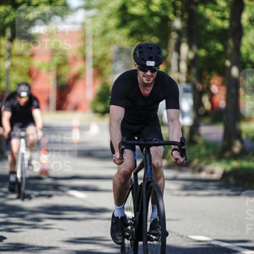 09.08.2026 - GEWOBA Citytriathlon Bremen Michael Burmester http://msf.ph/oto/9945831 09.08.2026 10:46:18 Radfahren 325, 328, 332, 343, 364, 366, 379, 407, 408, 502 meine-sportfotos.de