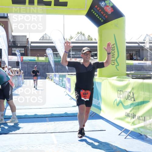 09.08.2026 - GEWOBA Citytriathlon Bremen Yannick Fuchs http://msf.ph/oto/9945965 09.08.2026 14:31:44 Ziel 750, 804 meine-sportfotos.de