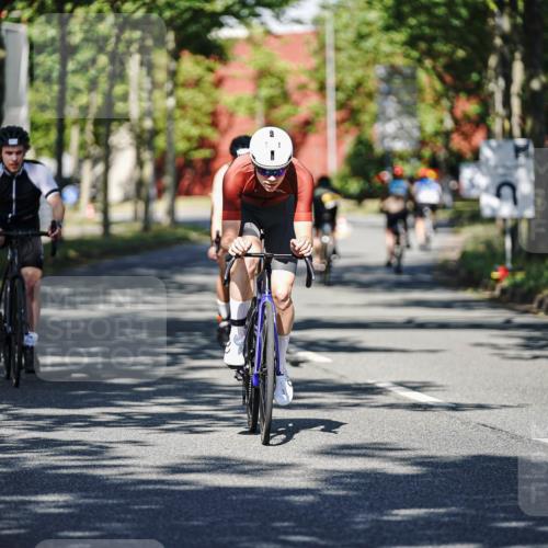 09.08.2026 - GEWOBA Citytriathlon Bremen Michael Burmester http://msf.ph/oto/9945994 09.08.2026 10:48:01 Radfahren 25, 177, 300, 327, 363, 396 meine-sportfotos.de
