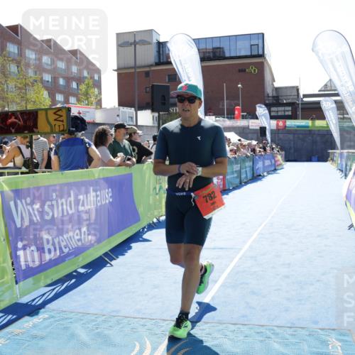 09.08.2026 - GEWOBA Citytriathlon Bremen Yannick Fuchs http://msf.ph/oto/9946032 09.08.2026 14:32:25 Ziel 782, 915, 957 meine-sportfotos.de