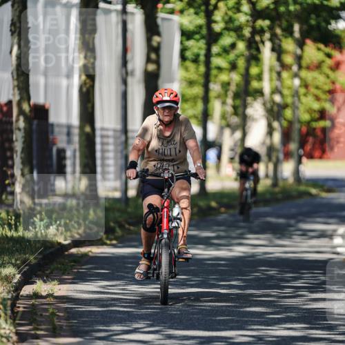 09.08.2026 - GEWOBA Citytriathlon Bremen Michael Burmester http://msf.ph/oto/9946052 09.08.2026 10:49:09 Radfahren 294, 388, 497 meine-sportfotos.de
