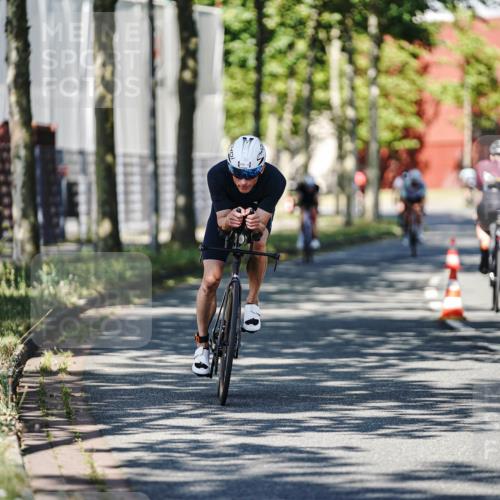 09.08.2026 - GEWOBA Citytriathlon Bremen Michael Burmester http://msf.ph/oto/9946084 09.08.2026 10:49:58 Radfahren 317, 334, 410, 458, 489 meine-sportfotos.de