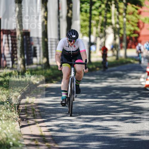 09.08.2026 - GEWOBA Citytriathlon Bremen Michael Burmester http://msf.ph/oto/9946091 09.08.2026 10:50:05 Radfahren 129, 189, 288, 334, 410, 458, 489 meine-sportfotos.de