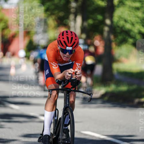 09.08.2026 - GEWOBA Citytriathlon Bremen Michael Burmester http://msf.ph/oto/9946098 09.08.2026 10:50:09 Radfahren 27, 39, 129, 189, 215, 288, 334, 410, 419, 458, 489 meine-sportfotos.de