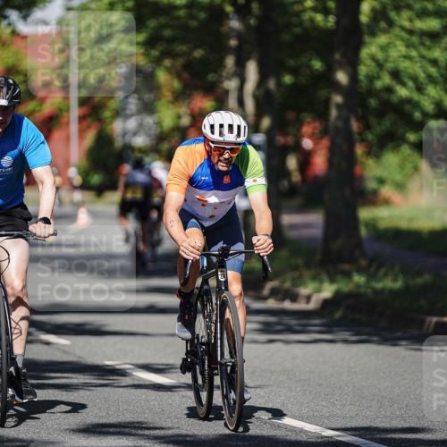 09.08.2026 - GEWOBA Citytriathlon Bremen Michael Burmester http://msf.ph/oto/9946102 09.08.2026 10:50:12 Radfahren 27, 39, 129, 189, 215, 288, 334, 385, 419, 458, 489 meine-sportfotos.de