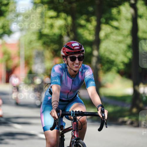 09.08.2026 - GEWOBA Citytriathlon Bremen Michael Burmester http://msf.ph/oto/9946111 09.08.2026 10:50:20 Radfahren 27, 39, 63, 129, 189, 215, 288, 350, 385, 419, 457 meine-sportfotos.de