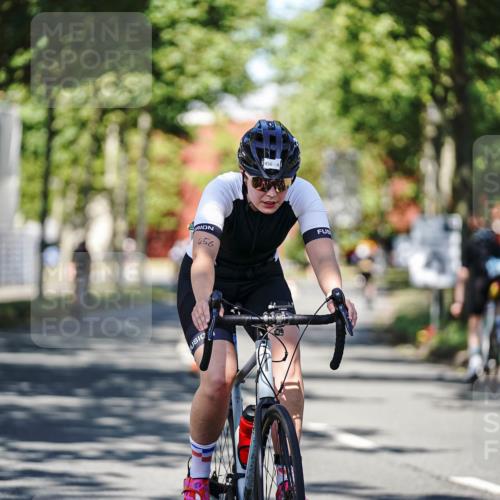 09.08.2026 - GEWOBA Citytriathlon Bremen Michael Burmester http://msf.ph/oto/9946176 09.08.2026 10:51:20 Radfahren 311, 324, 397, 456, 500 meine-sportfotos.de