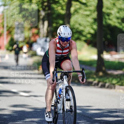 09.08.2026 - GEWOBA Citytriathlon Bremen Michael Burmester http://msf.ph/oto/9946224 09.08.2026 10:52:39 Radfahren 181, 305, 510 meine-sportfotos.de
