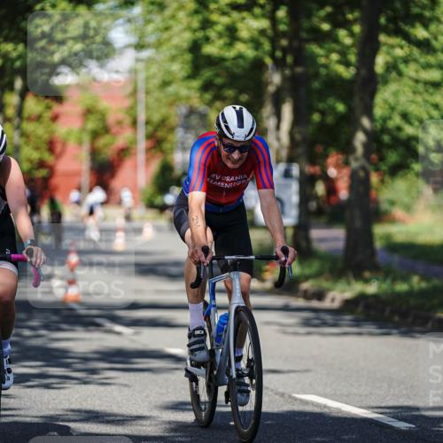 09.08.2026 - GEWOBA Citytriathlon Bremen Michael Burmester http://msf.ph/oto/9946237 09.08.2026 10:52:57 Radfahren 175, 181, 241, 305, 353, 445, 521 meine-sportfotos.de