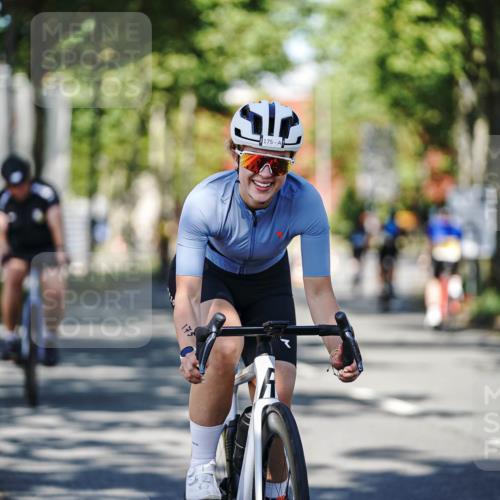 09.08.2026 - GEWOBA Citytriathlon Bremen Michael Burmester http://msf.ph/oto/9946246 09.08.2026 10:53:05 Radfahren 23, 29, 175, 233, 241, 353, 445 meine-sportfotos.de