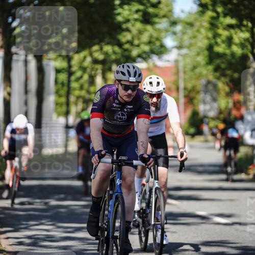 09.08.2026 - GEWOBA Citytriathlon Bremen Michael Burmester http://msf.ph/oto/9946268 09.08.2026 10:53:25 Radfahren 3, 19, 21, 29, 139, 151, 179, 423, 439, 461, 474, 477, 495, 522 meine-sportfotos.de