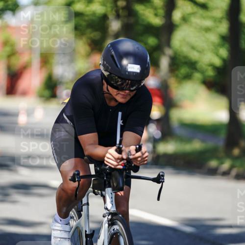09.08.2026 - GEWOBA Citytriathlon Bremen Michael Burmester http://msf.ph/oto/9946282 09.08.2026 10:53:34 Radfahren 3, 19, 21, 107, 139, 151, 179, 423, 433, 439, 461, 477, 495 meine-sportfotos.de