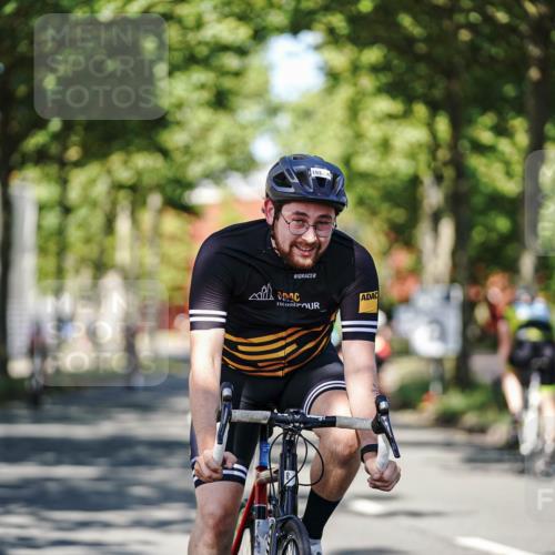 09.08.2026 - GEWOBA Citytriathlon Bremen Michael Burmester http://msf.ph/oto/9946300 09.08.2026 10:53:56 Radfahren 153, 193, 292, 367, 473, 492, 501 meine-sportfotos.de