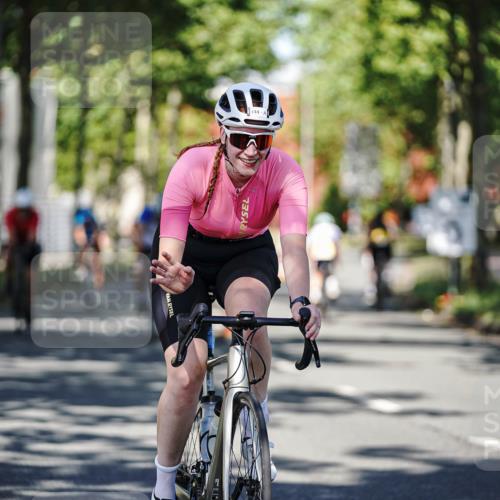 09.08.2026 - GEWOBA Citytriathlon Bremen Michael Burmester http://msf.ph/oto/9946352 09.08.2026 10:54:56 Radfahren 37, 135, 201, 207, 303, 390, 444, 476, 513, 530 meine-sportfotos.de