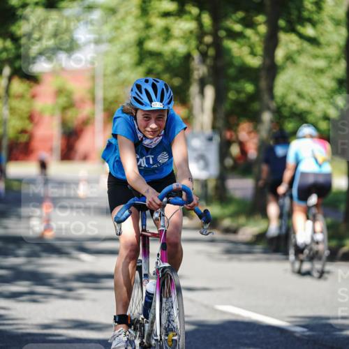 09.08.2026 - GEWOBA Citytriathlon Bremen Michael Burmester http://msf.ph/oto/9946361 09.08.2026 10:55:01 Radfahren 37, 135, 201, 207, 303, 390, 444, 471, 476, 513, 530 meine-sportfotos.de