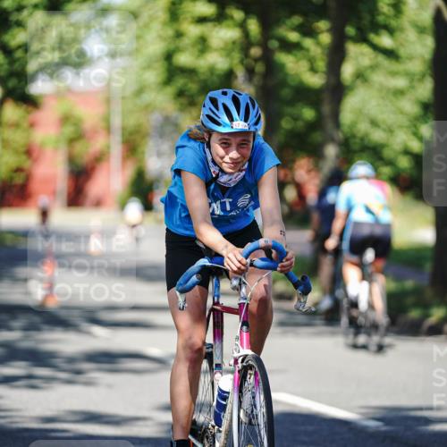 09.08.2026 - GEWOBA Citytriathlon Bremen Michael Burmester http://msf.ph/oto/9946362 09.08.2026 10:55:01 Radfahren 37, 135, 201, 207, 303, 390, 444, 471, 476, 513, 530 meine-sportfotos.de