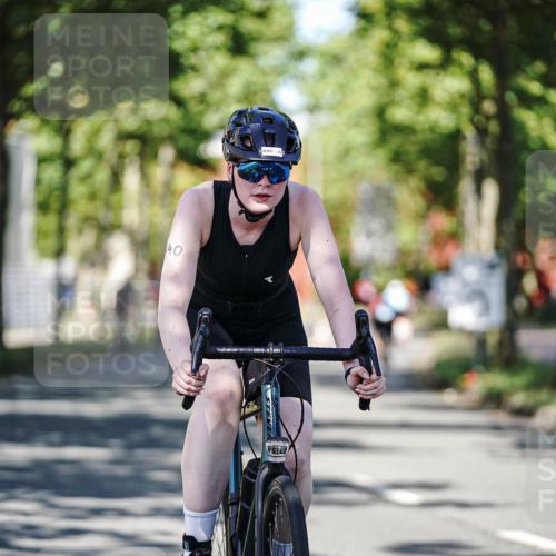 09.08.2026 - GEWOBA Citytriathlon Bremen Michael Burmester http://msf.ph/oto/9946403 09.08.2026 10:55:42 Radfahren 45, 93, 119, 157, 426, 440, 488, 494 meine-sportfotos.de