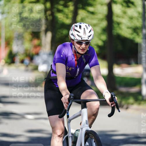 09.08.2026 - GEWOBA Citytriathlon Bremen Michael Burmester http://msf.ph/oto/9946458 09.08.2026 10:56:49 Radfahren 75, 113, 147, 149, 480, 504 meine-sportfotos.de