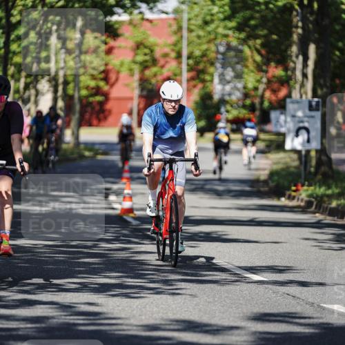 09.08.2026 - GEWOBA Citytriathlon Bremen Michael Burmester http://msf.ph/oto/9946460 09.08.2026 10:56:55 Radfahren 35, 75, 85, 113, 147, 149, 399, 460, 480 meine-sportfotos.de