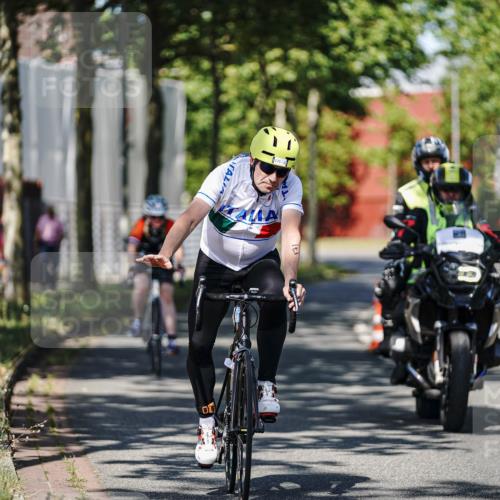 09.08.2026 - GEWOBA Citytriathlon Bremen Michael Burmester http://msf.ph/oto/9946501 09.08.2026 10:57:53 Radfahren 171, 434, 446, 462 meine-sportfotos.de