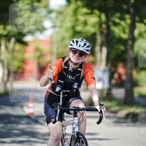 09.08.2026 - GEWOBA Citytriathlon Bremen Michael Burmester http://msf.ph/oto/9946507 09.08.2026 10:57:56 Radfahren 171, 434, 446, 462 meine-sportfotos.de