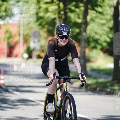 09.08.2026 - GEWOBA Citytriathlon Bremen Michael Burmester http://msf.ph/oto/9946516 09.08.2026 10:58:17 Radfahren 459 meine-sportfotos.de