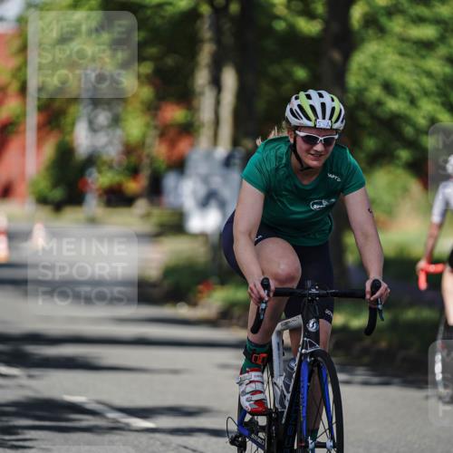 09.08.2026 - GEWOBA Citytriathlon Bremen Michael Burmester http://msf.ph/oto/9946523 09.08.2026 10:59:10 Radfahren 5, 115, 429, 466, 499 meine-sportfotos.de