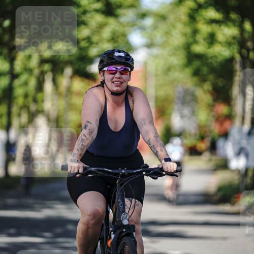 09.08.2026 - GEWOBA Citytriathlon Bremen Michael Burmester http://msf.ph/oto/9946527 09.08.2026 10:59:13 Radfahren 5, 115, 245, 429, 466, 499 meine-sportfotos.de
