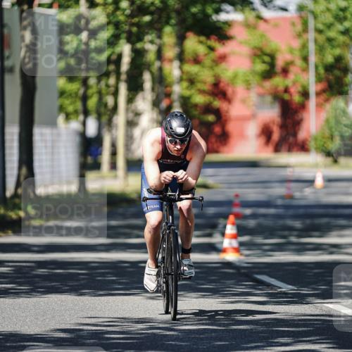 09.08.2026 - GEWOBA Citytriathlon Bremen Michael Burmester http://msf.ph/oto/9946634 09.08.2026 11:55:06 Radfahren 570 meine-sportfotos.de